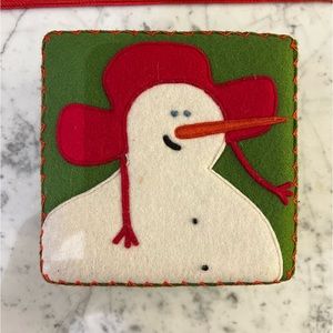 Hable construction wool felt snowman box. 6x6x3. EUC